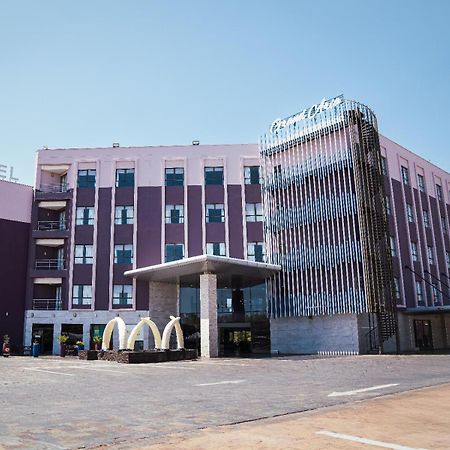The Grand Aria Hotel And Conference Centre Gaborone Extérieur photo