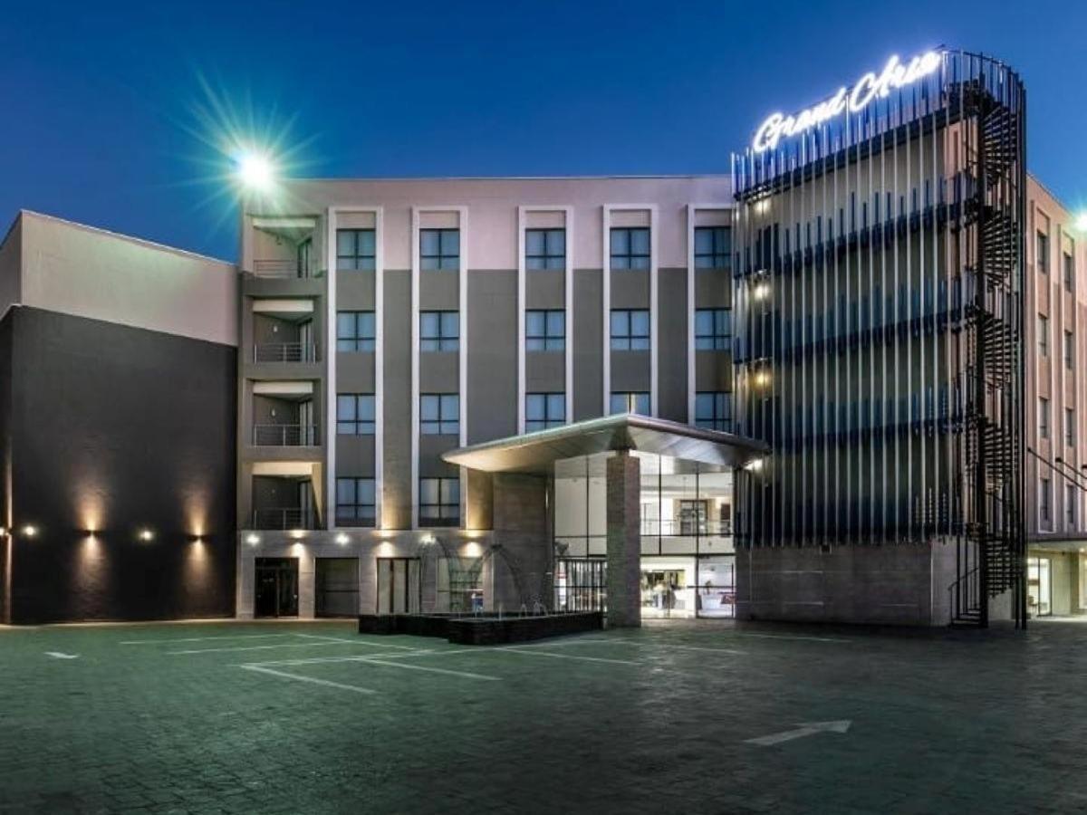 The Grand Aria Hotel And Conference Centre Gaborone Extérieur photo