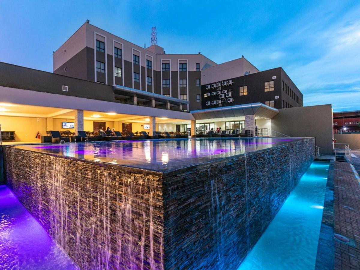 The Grand Aria Hotel And Conference Centre Gaborone Extérieur photo